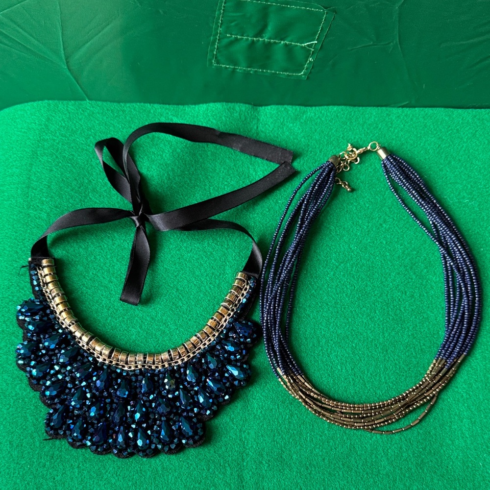 Elegant Blue and Gold Women's Necklace Set